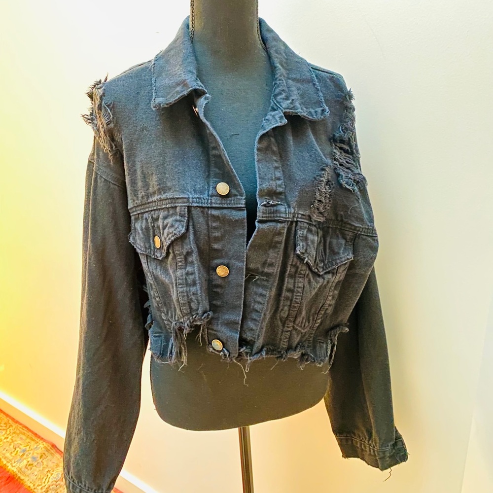 NWOT Carmar LF distressed black denim jacket M